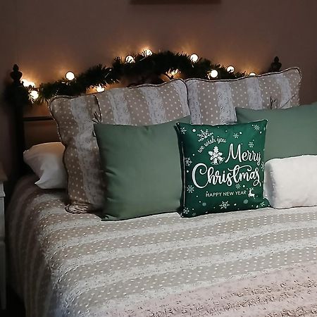 Maison De Berry Bed & Breakfast Villedieu-les-Poëles Εξωτερικό φωτογραφία