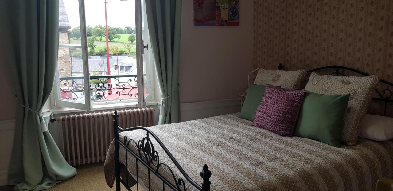Maison De Berry Bed & Breakfast Villedieu-les-Poëles Εξωτερικό φωτογραφία